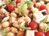 Receta Ensalada de garbanzos, minicherries y huevas de bacalao (concurso cocina light)