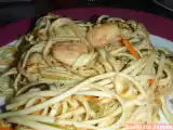 Receta Despúes de una pausa... fideos chinos con marisco