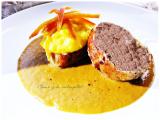 Receta Medallones de solomillo de cerdo sobre crema de curry-mango y puré de papas a la cúrcuma