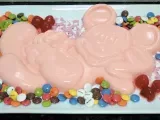 Receta Tarta de gelatina de fresa y leche (o mickey mouse rosa)