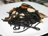 Receta Espaguetis negros con champiñones y gambas ( mis espaguetis piratas) con thermomix