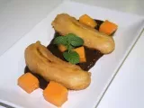 Receta Mini plátanos en tempura con toffe de chocolate y mango