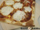 Receta Pizza de panceta ahumada, mozzarella, guindilla fresca y tomate