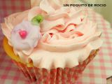 Receta Cupcakes de vainilla con buttercream de fresa