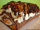 Receta Brazo gitano de chocolate, nata, melocotones en almíbar y almendras caramelizadas