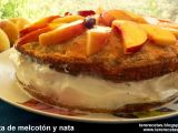 Receta Tarta de melocotón y nata.