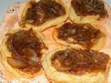 Receta Rollitos de hojaldre con cebolla caramelizada