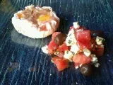 Receta Huevos film de jamón serrano con ensalada de tomate y feta
