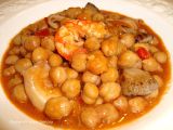 Receta Garbanzos estofados de marisco y guindilla con salteado de setas