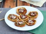 Receta Tostas pesto, parmesano y tomates secos