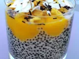 Receta Pudding de chia y mango con cobertura de nueces y coco