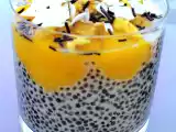 Receta Pudding de chia y mango con cobertura de nueces y coco