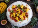 Receta Pavlova de frutas tropicales