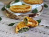 Receta Empanadillas de hojaldre rellenas de champiñones y espinacas