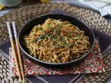 Receta Wok de fideos chinos, verduras y proteina de soja texturizada ¡una receta vegana!