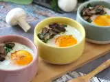 Receta Huevos cremosos al horno con champiñones: una receta rápida y reconfortante