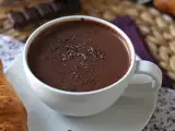 Receta Chocolate a la taza casero: la receta fácil para que quede denso, brillante y sedoso