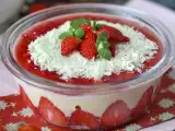 Receta Pavê de morango, el postre brasileño de fresas y leche condensada que se toma bien frío
