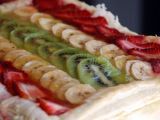 Receta Tarta de kiwi, plátano y fresas