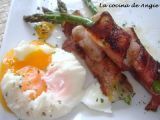 Receta Espárragos con beicon y huevo poché