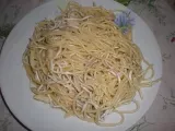 Receta Espaguetti con gulas y migas de bacalao