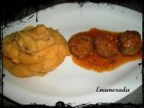 Receta Albóndigas en salsa con puré revolcón