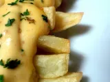 Receta Patatas con salsa de huevos fritos