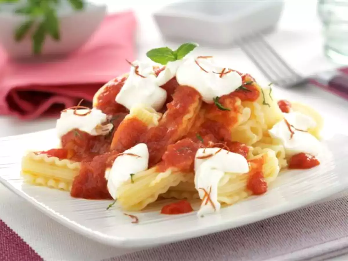 Receta Macarrones con guindilla, tomate y philadelphia