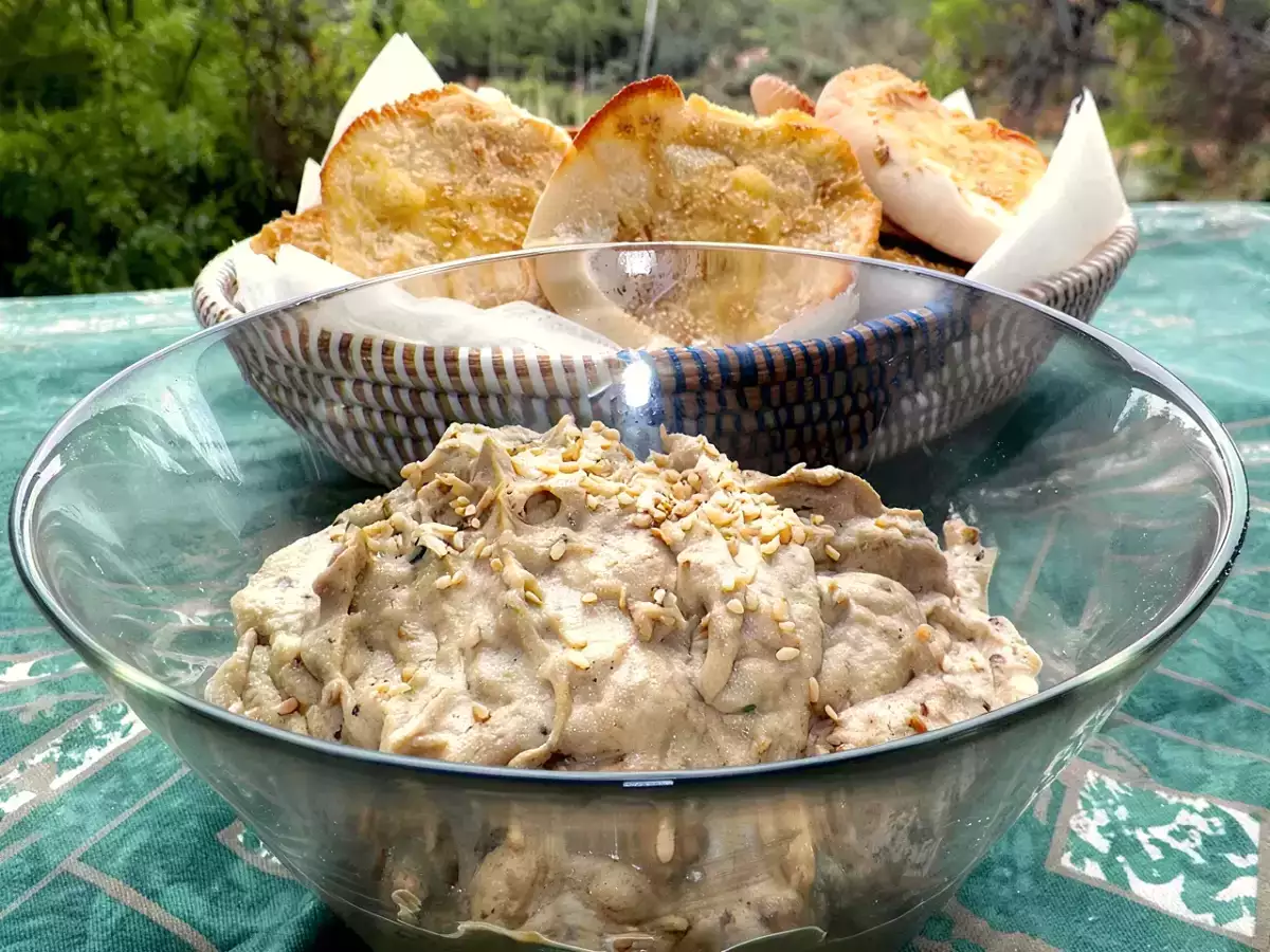 Receta Crema de berenjenas, baba ganuj (en turco) o muttabal betinjan (en árabe)
