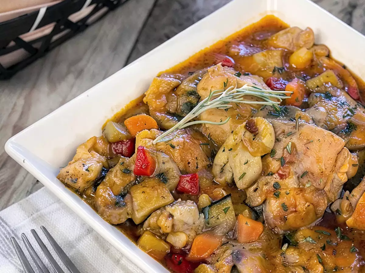 Receta Pollo en salsa con champiñones
