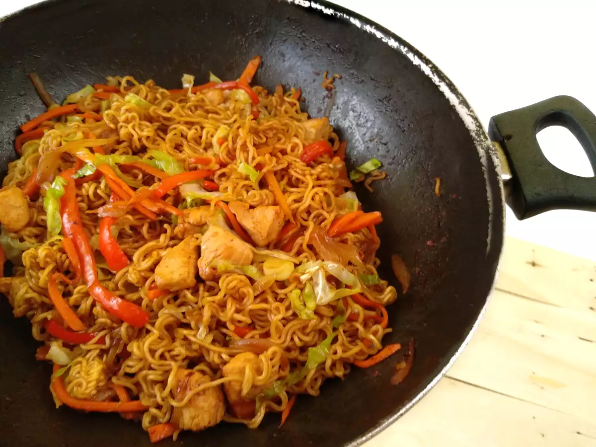 Receta Fideos ramen con pollo y verdura {receta express}