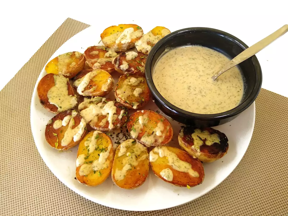 Receta Patatas salteadas con aliño de pasta tahini, eneldo y limón