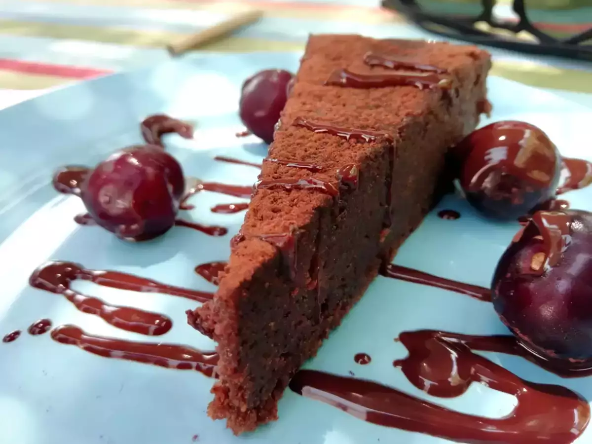 Receta Tarta húmeda de chocolate y almendra