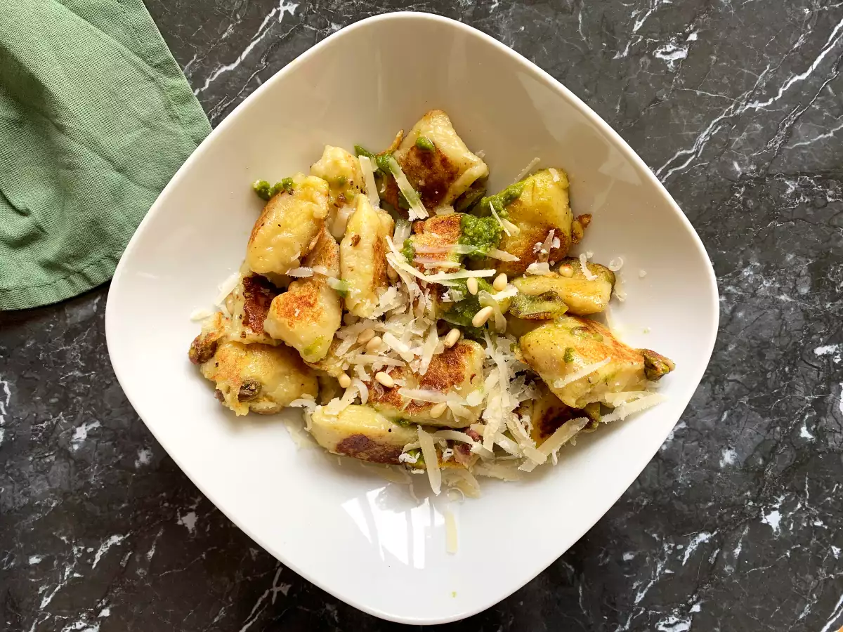 Receta Ñoquis o gnocchis con pesto y mozzarella