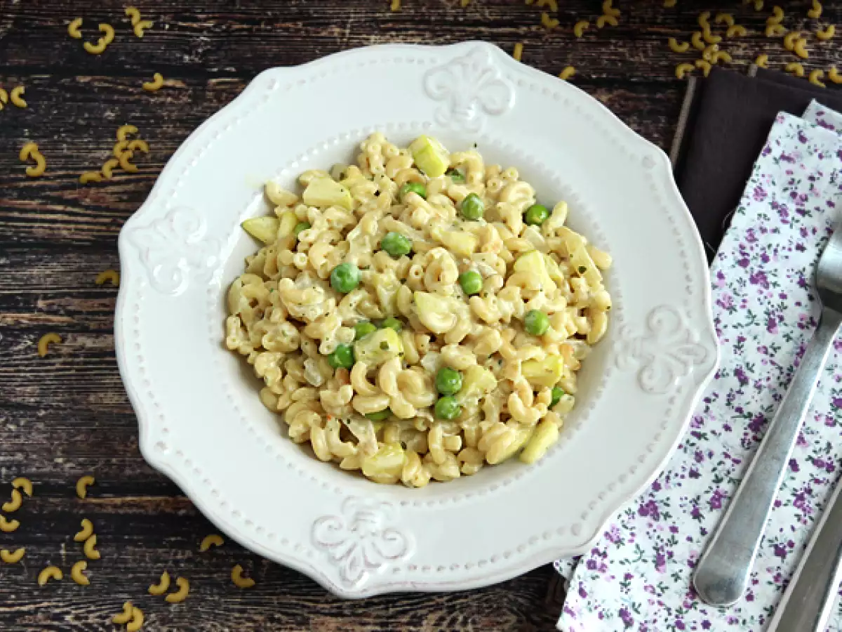 Receta Pasta con calabacín, guisantes y queso, estilo risotto