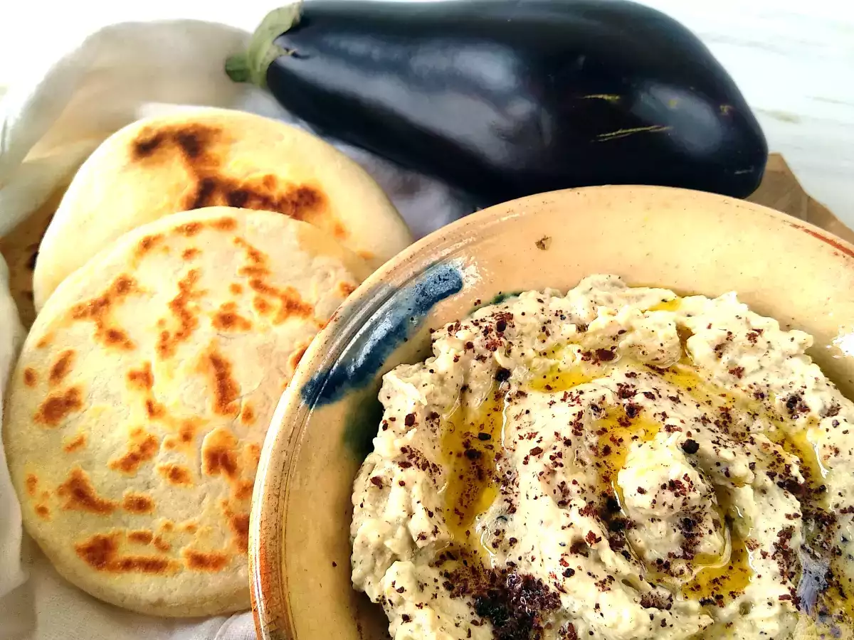Receta Baba ganoush, puré de berenjenas {con un toque ahumado}