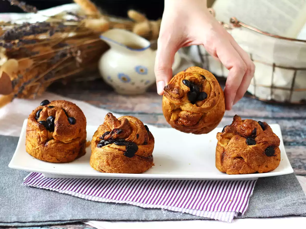 Receta Cruffin de crema pastelera y chocolate, la fusión perfecta entre croissant y muffin