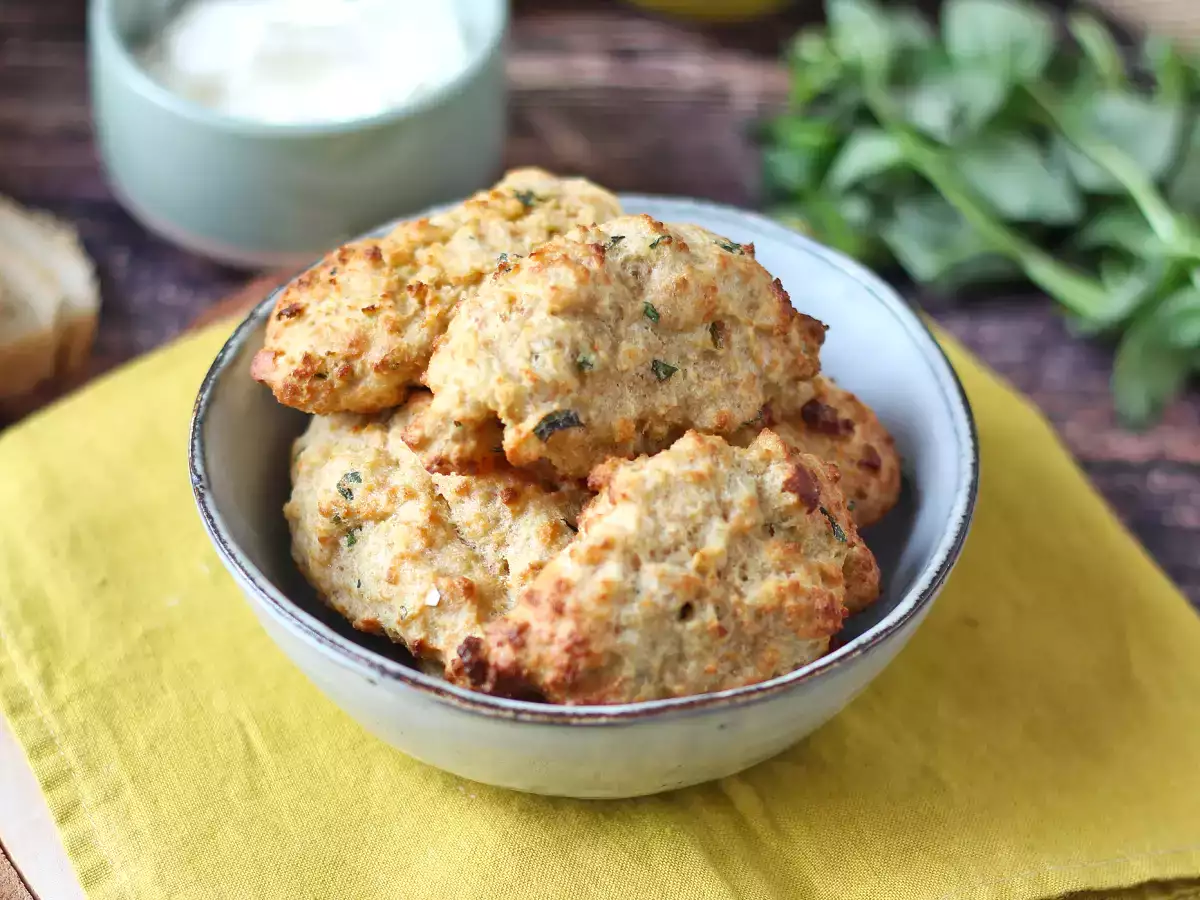 Receta Bocaditos de pan de molde con parmesano, albahaca y ralladura de limón en freidora de aire