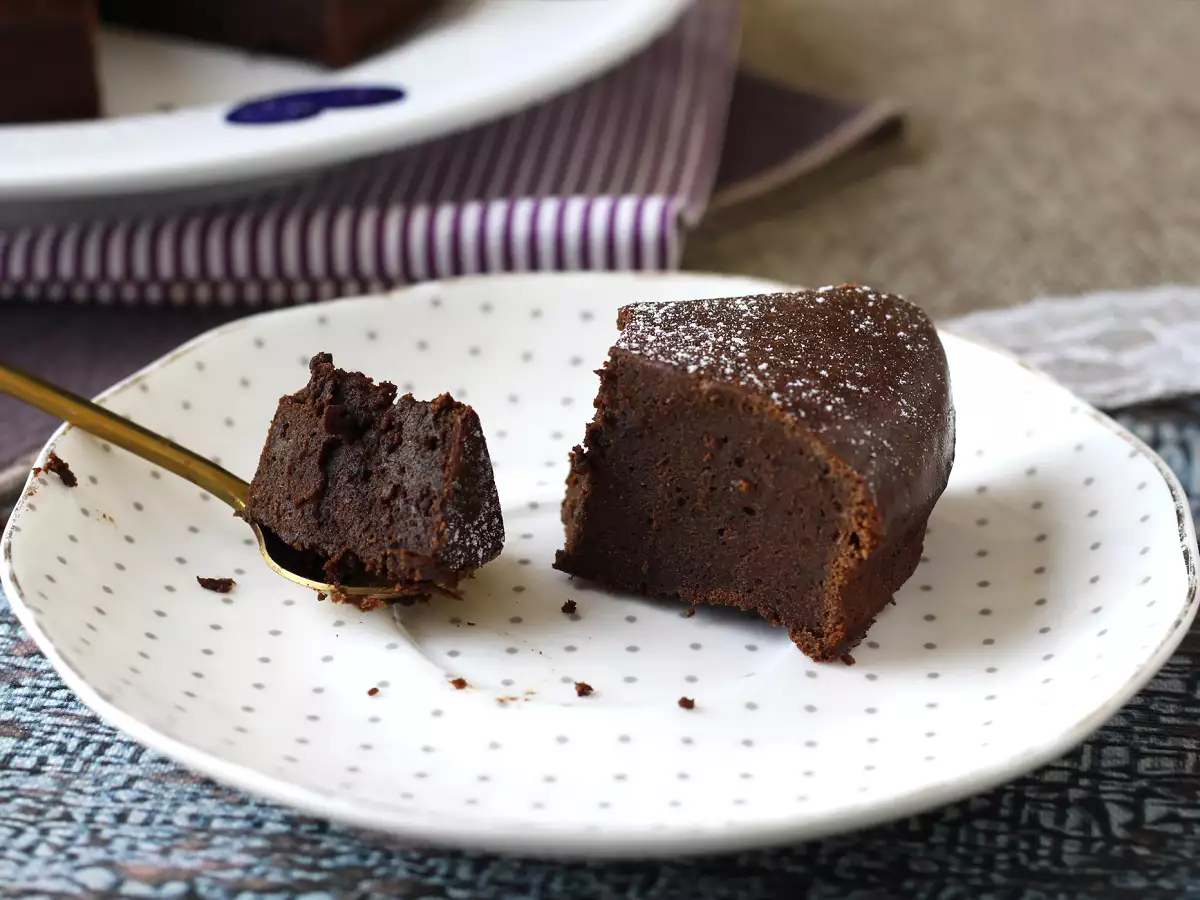 Receta Bizcocho fondant de chocolate proteico: fácil, intenso y jugoso