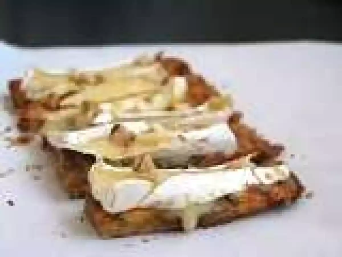 Hojaldre con higos y queso brie