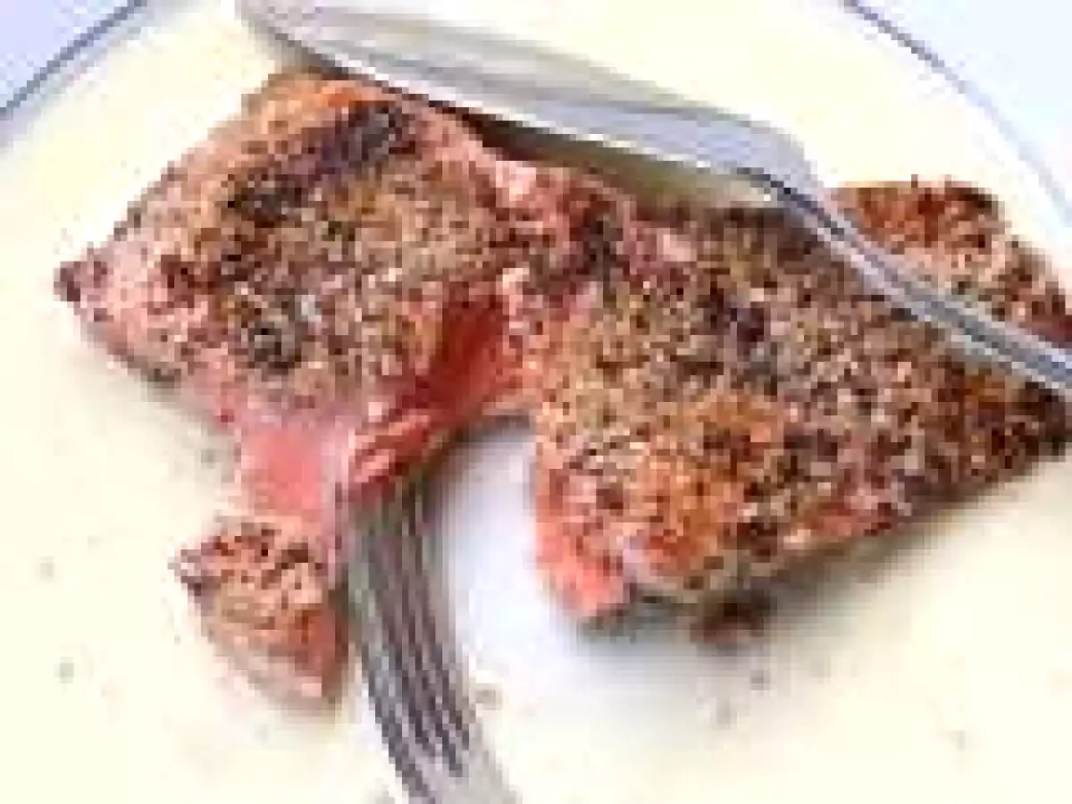 Salmón con costra de semillas de sésamo