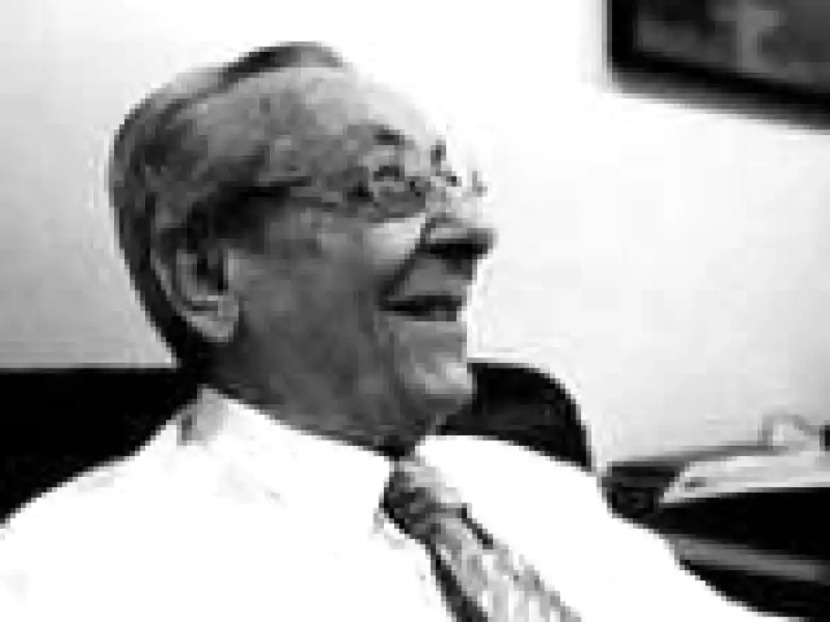 Sopa de lechuga, tomate y huevo