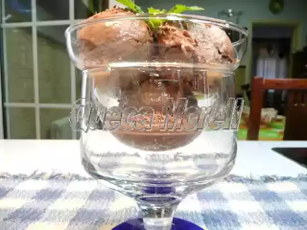 Receta Helado de chocolate con virutas de chocolate.