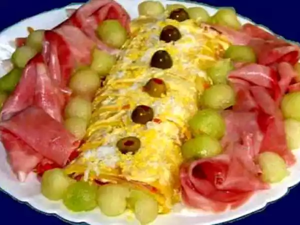 Receta Bizcocho relleno de jamón, ventresca y salsa de gambas con melón