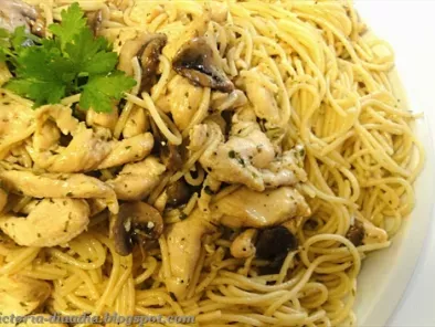 Receta Espaguetis con pollo y champiñones