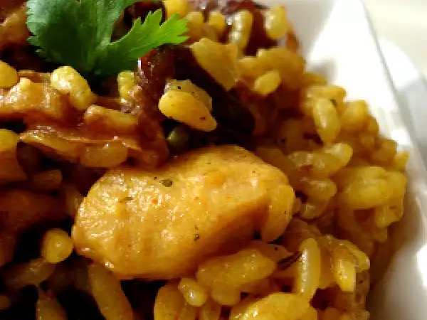 Receta Arroz con pollo, pasas y nueces al ras el hanout