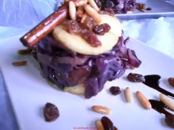 Receta Lombarda con manzana, pasas y piñones.