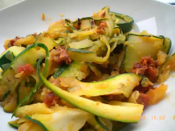 Receta Menestra de calabacin con chorizo semipicante