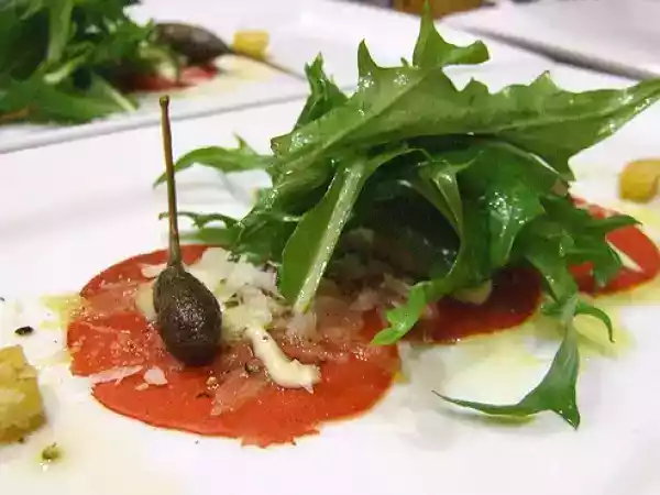Receta Carpaccio de solomillo con muselina de anchoas