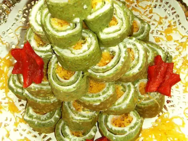 Receta Árbol navideño de crepes y huevo hilado